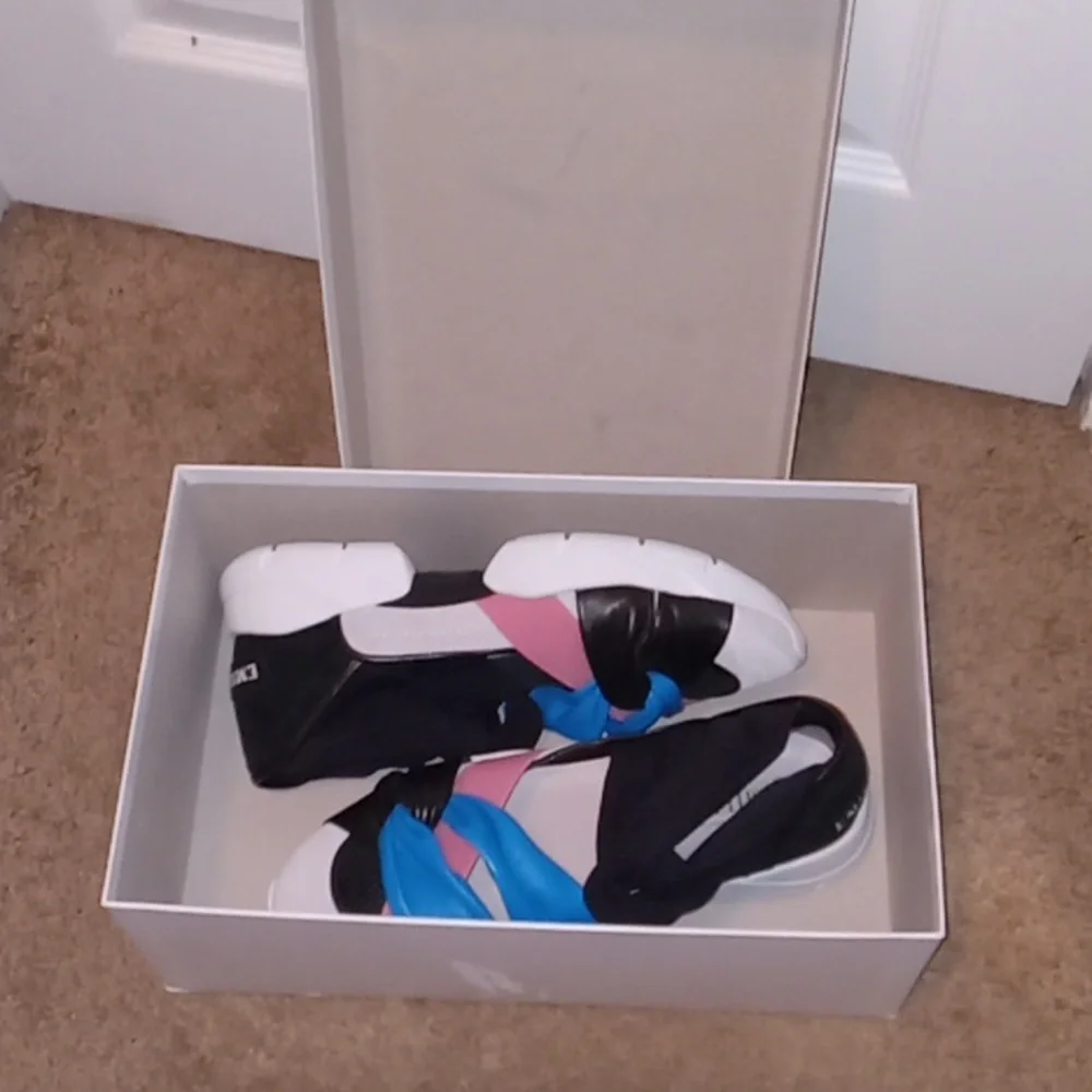 NIB size 8.5 Emilio Pucci Ballerina Sneakers